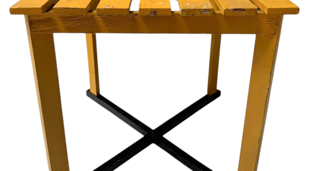 Two Art Deco Modernist Lacquered Beech Armchairs and Table, 1930s